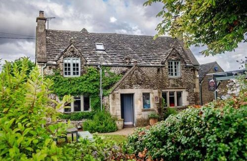 Minchinhampton Hotel | The Ragged Cot
