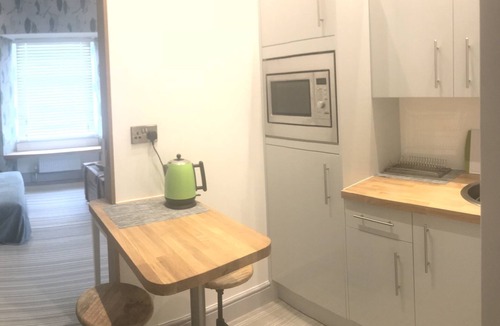 Galmpton House | The Railway Inn