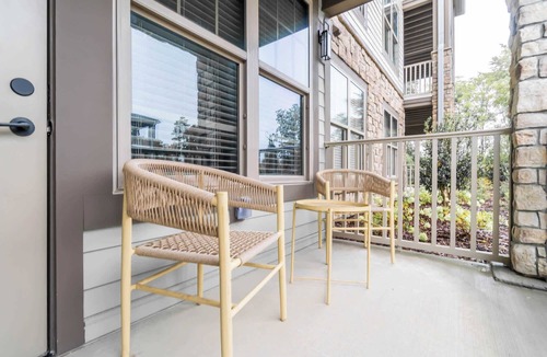 Northeast Raleigh Apartment | The Raleigh Vibe III Vibe 8802