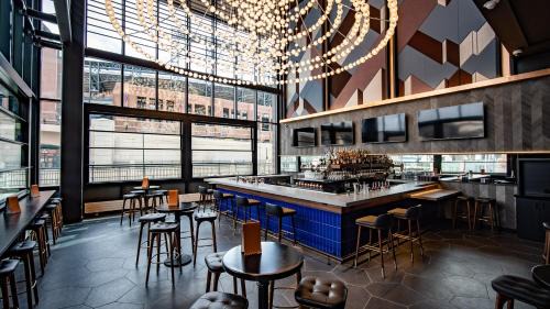Ballpark Hotel | The Rally Hotel at McGregor Square