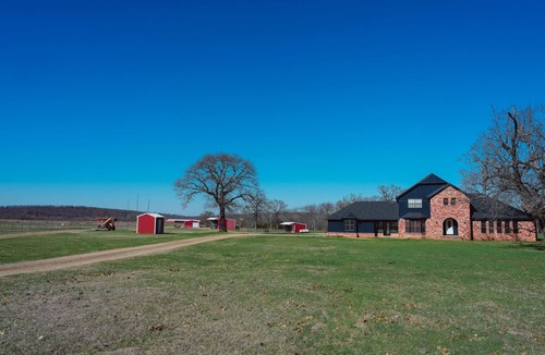 Daisy House | The Ranch- a full house ready to retreat! Large family or groups welcome!