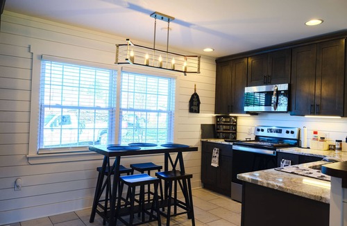 Gordonsville House | The Ranch at Wine Country - Complimentary Bottle!