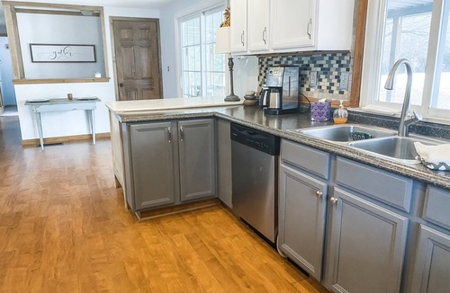 Corning House | The Ranch House - 5 miles from downtown!