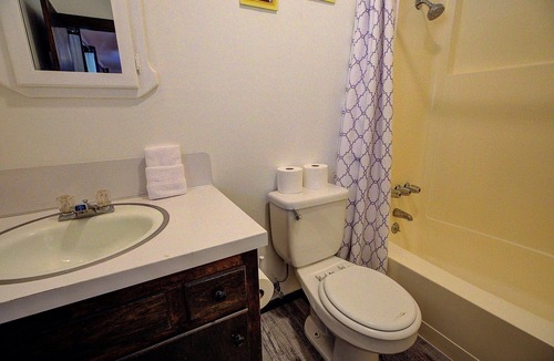 Big Bear Hotel | The Ranch House at Shay Meadows by Big Bear Vacations