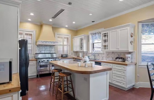 Medina House | The Ranch house: Texas Hill Country Resort