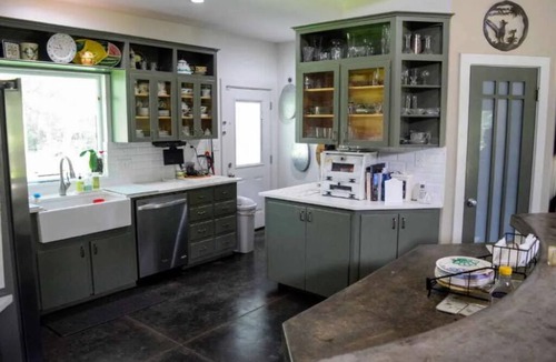 Jeddo Apartment | The Ranch House