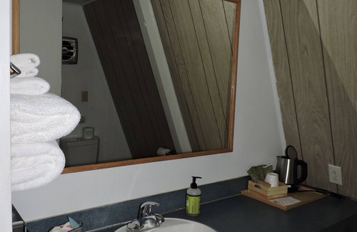 Rice Hill Hotel | The Ranch Motel