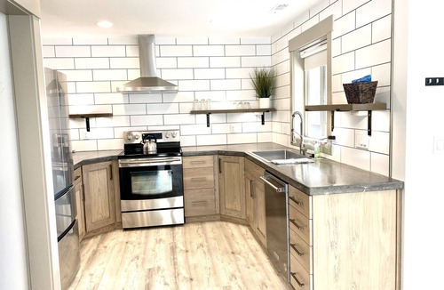 Rexburg Hotel | The Raspberry Garden Luxury Hotel & Suites