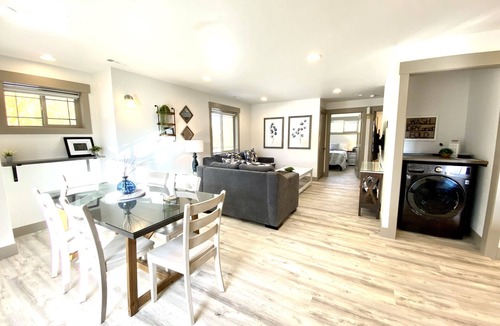 Rexburg Hotel | The Raspberry Garden Luxury Hotel & Suites