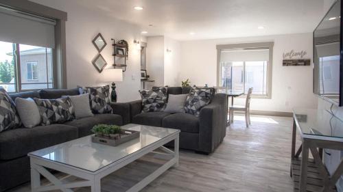 Rexburg Hotel | The Raspberry Garden Luxury Hotel & Suites