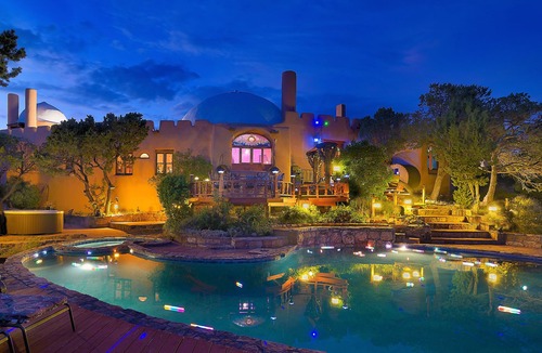 Santa Fe House | The Rass Mandal Residence: A Unique Oasis for Families, Reunions & Getaways