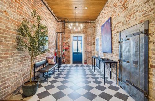 Downtown Jacksonville Apartment | The Raven - 2nd Floor South Wing