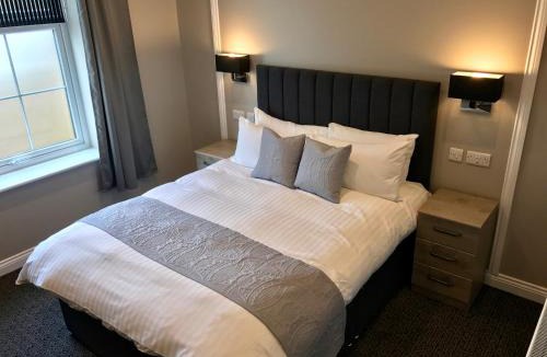 Corby Hotel | The Raven Hotel