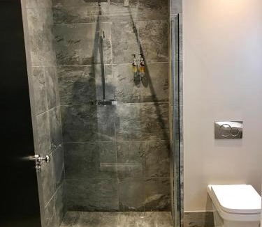 Corby Hotel | The Raven Hotel