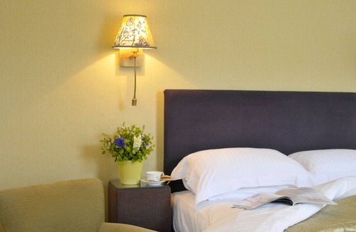 Much Wenlock Hotel | The Raven Hotel