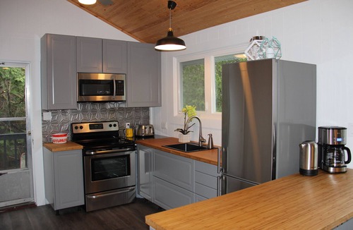 Bongard Cottage | The Raven's Nest - Prince Edward County - STA 2020-0013
