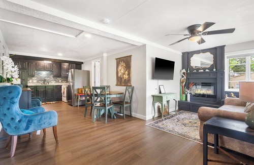 Rockaway Beach House | The Raven's Roost Lake View Retreat 3bd 2ba
