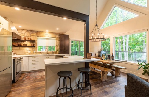 Calabogie Ski Chalet | The Ravine In Calabogie - Luxury Chalet