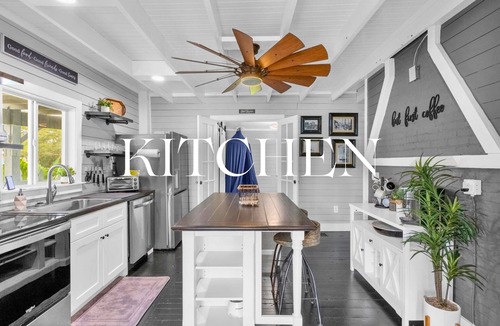 Walkers Holly Hill House | The Real McCoy: Historical Charm w/Pool, Views