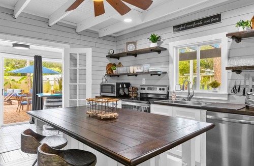 Walkers Holly Hill House | The Real McCoy: Historical Charm w/Pool, Views