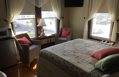 Old Orchard Beach House | The Rebekah Inn