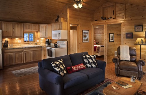 Columbia Falls Cabin | The Reclusive Moose Cabins