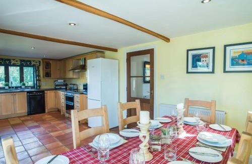 Mary Tavy House | The Red Barn