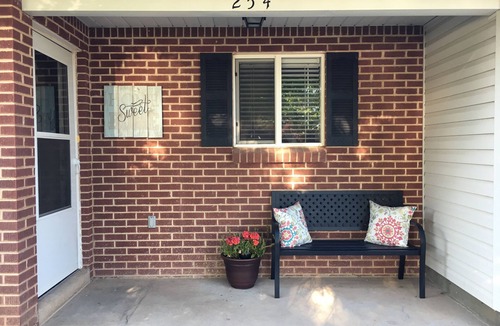 Blanding House | The Red Brick Cozy - The Perfect Place To Stay