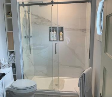 Queenston Bed & Breakfast | The Red Coat