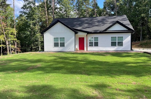 Dahlonega House | The Red Door Cottage