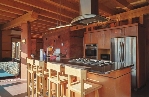 Arroyo Hondo Villa | The Red Earth Palace Retreat - private natural hot spring access