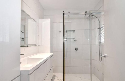 Caulfield North Apartment | The Red Ember Retreat