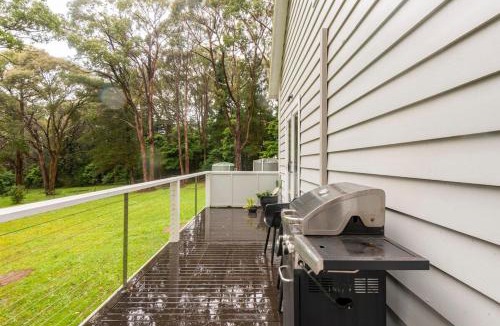 Main Ridge Bed & Breakfast | The Red Hill Barn