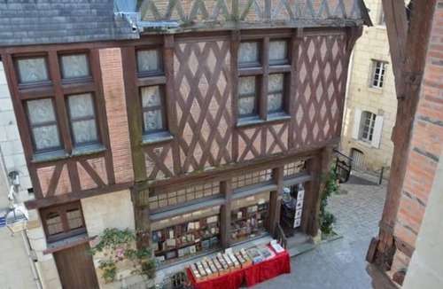 Chinon Apartment | The Red House 3 * Chinon medieval center parking included