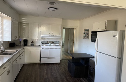 Greers Ferry House | The Red House- One mile from Narrows Marina, Shiloh Marina, or Devils Fork