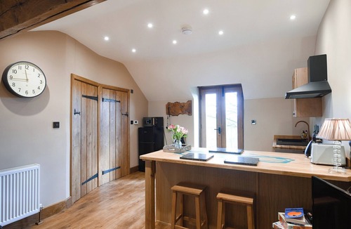 Kingswood Cottage | The Red House - UK39234