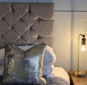 Betchworth Hotel | The Red Lion & Cellar Room, Betchworth