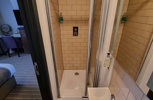 Cambridge Hotel | The Red Lion