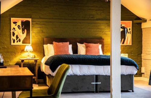 Thames Ditton Hotel | The Red Lion