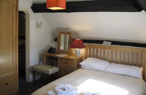 Bredwardine Hotel | The Red Lion Hotel