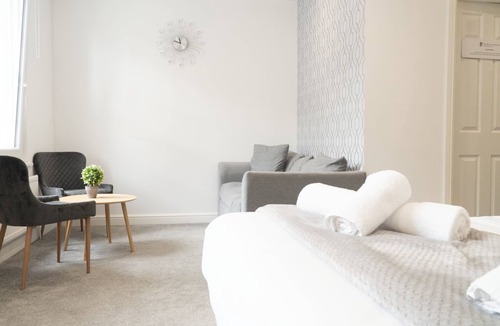 Spalding Hotel | The Red Lion Hotel