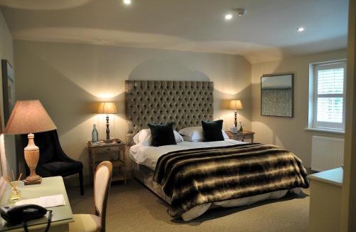 Babcary Hotel | The Red Lion Inn