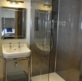 Babcary Hotel | The Red Lion Inn