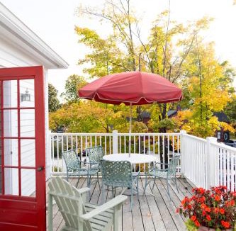 Stockbridge Hotel | The Red Lion Inn