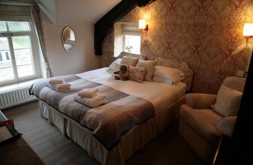 Burnsall Hotel | The Red Lion & Manor House