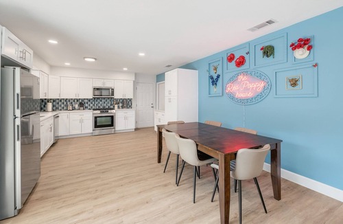 Georgetown House | The Red Poppy House