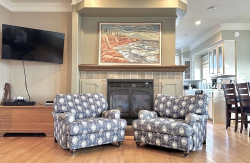 North Rustico House | The Red Rock Beach House 🌊 Relax, Unwind & Enjoy! *Reduced Winter Rates!*