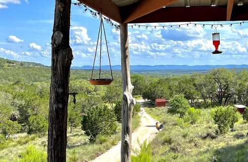 Center Point House | The Red Rooster Lodge