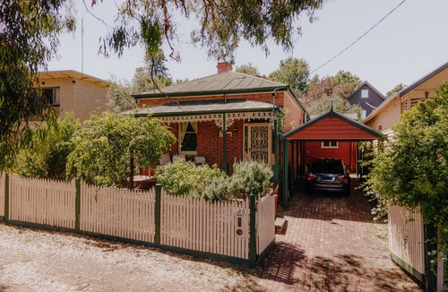 Castlemaine House | The Redbrick House