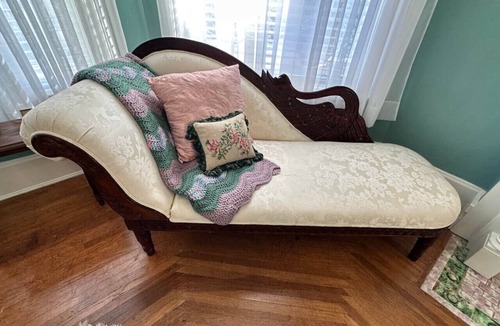 Guthrie Bed & Breakfast | The Redbud Room at The Judges Chambers